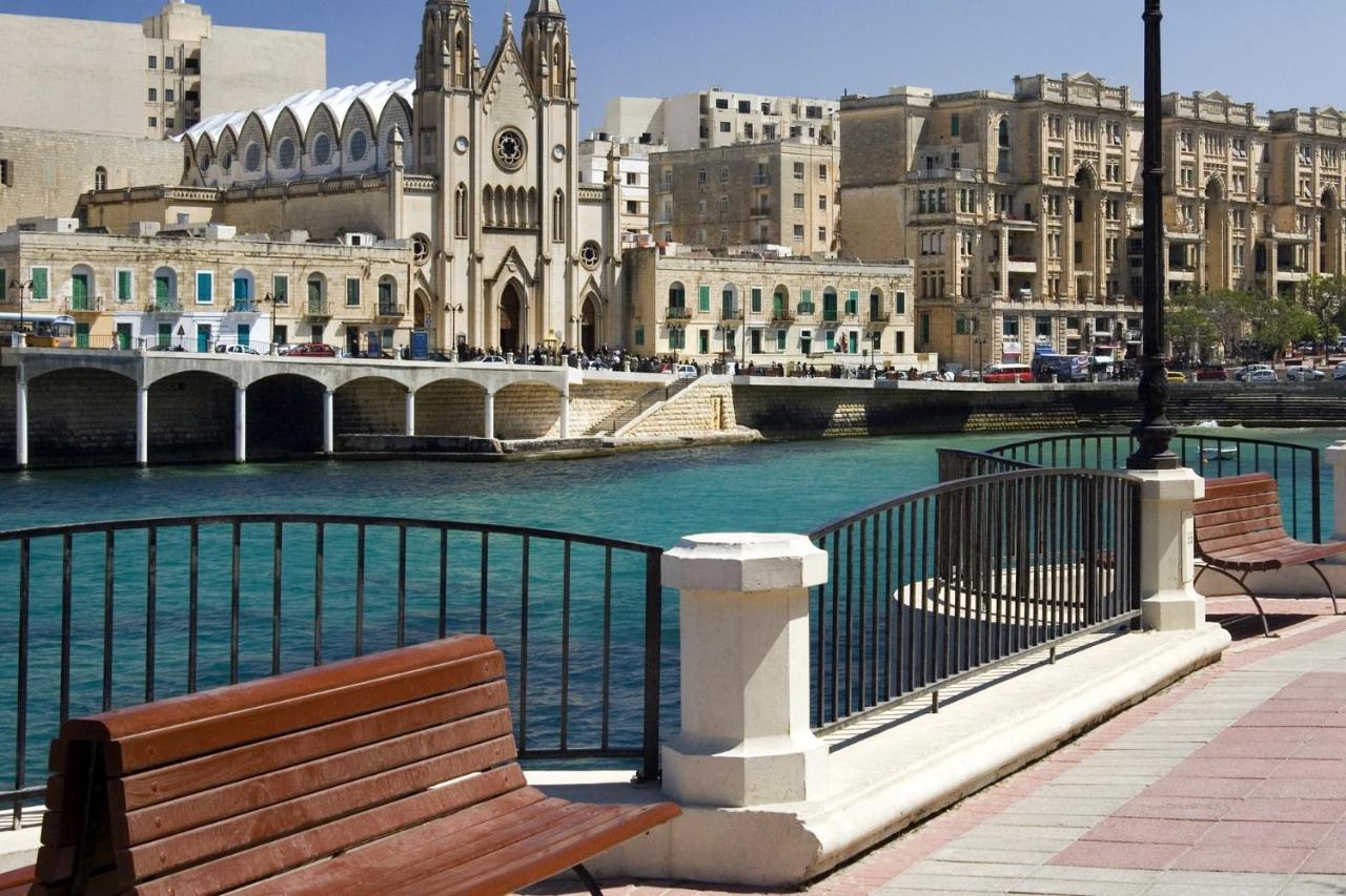 Prime Location Apartment With Side Seaviews Sliema Zewnętrze zdjęcie