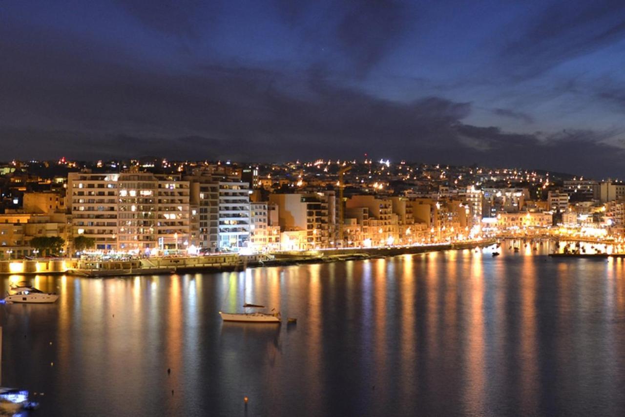Prime Location Apartment With Side Seaviews Sliema Zewnętrze zdjęcie